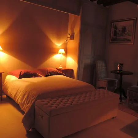 Le Prieure Saint-leonard לינה וארוחת בוקר