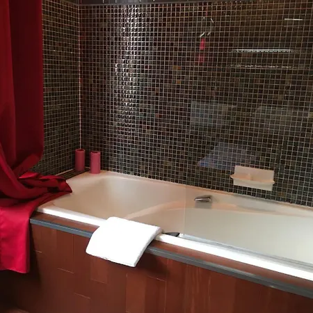 Le Prieure Saint-leonard לינה וארוחת בוקר לס אנדליס